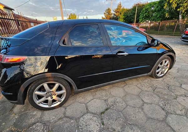 Honda Civic cena 21900 przebieg: 245000, rok produkcji 2006 z Skierniewice małe 154